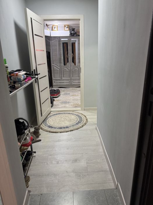 Kvartira sotiladi  uzimniki