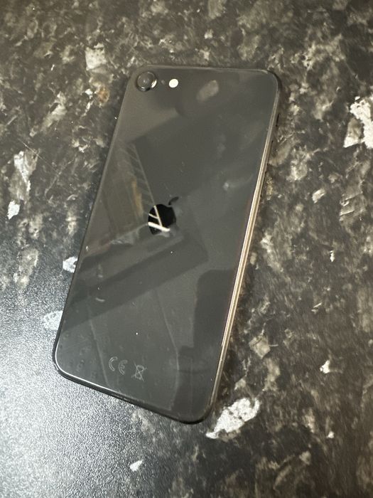 iphone SE 2020 128gb  2-gen като нов
