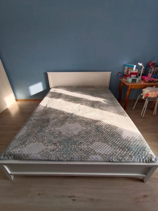 Продам кровать двухспальную