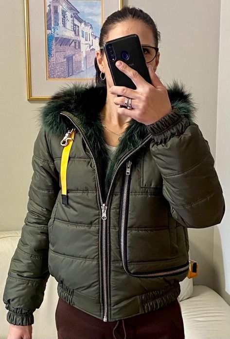 Geaca  impermiabila imblanita.Pret oferta