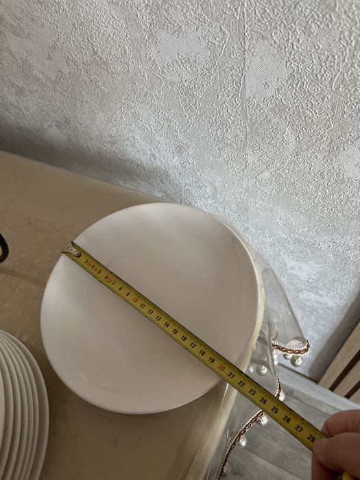 Продам тареоки белого цвета