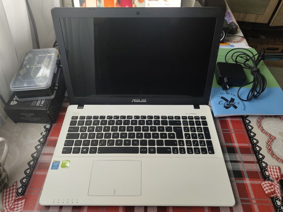 Laptop Asus placa Nvidia