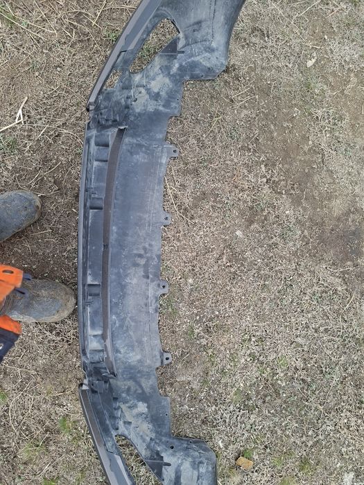 Бампер от лады весты