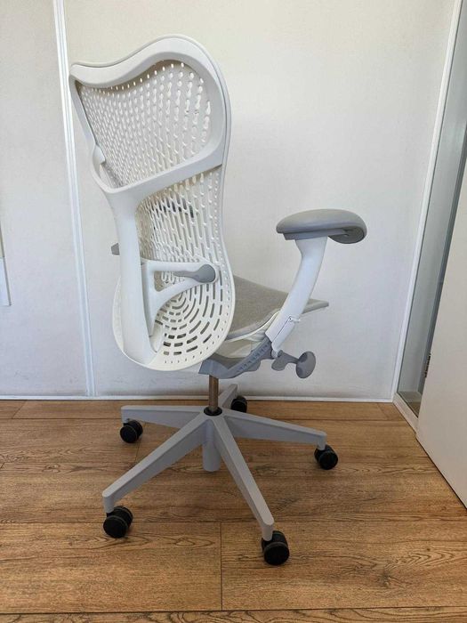 Refurbished Herman Miller Mirra 2 Alpine