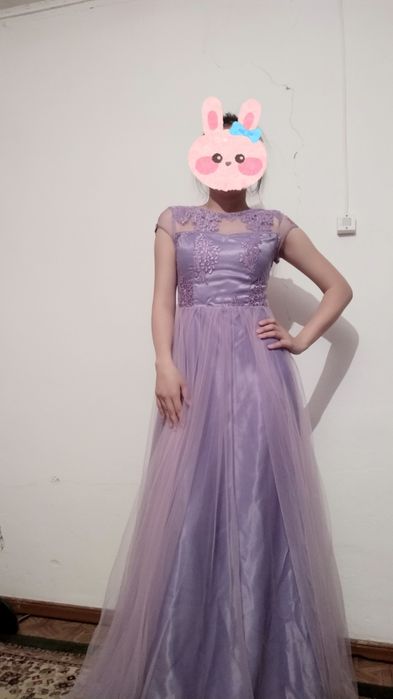 Платье вечерные для