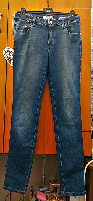 Blugi Guess  sexy curves originali