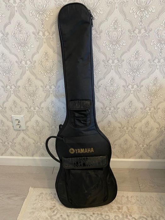 Squier Affinity Precision Bass