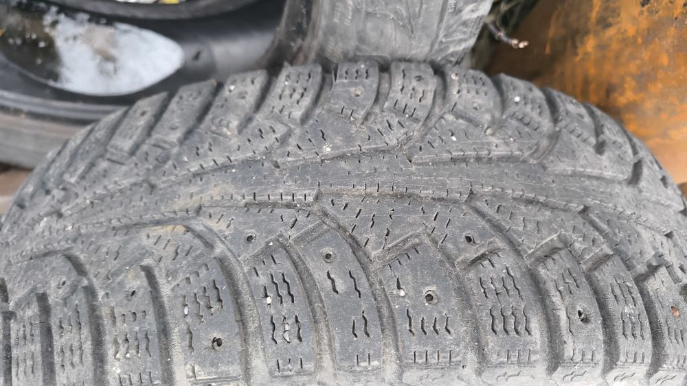Автошины Nokian 185/65 R15