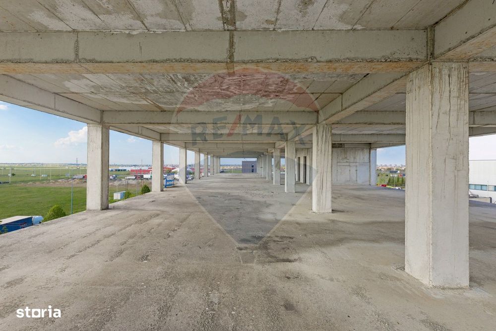 Teren cu construcție de beton, de vânzare, 3754 mp – zona Aradul Nou