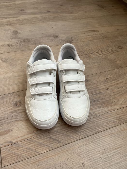 Маратонки Адидас 38