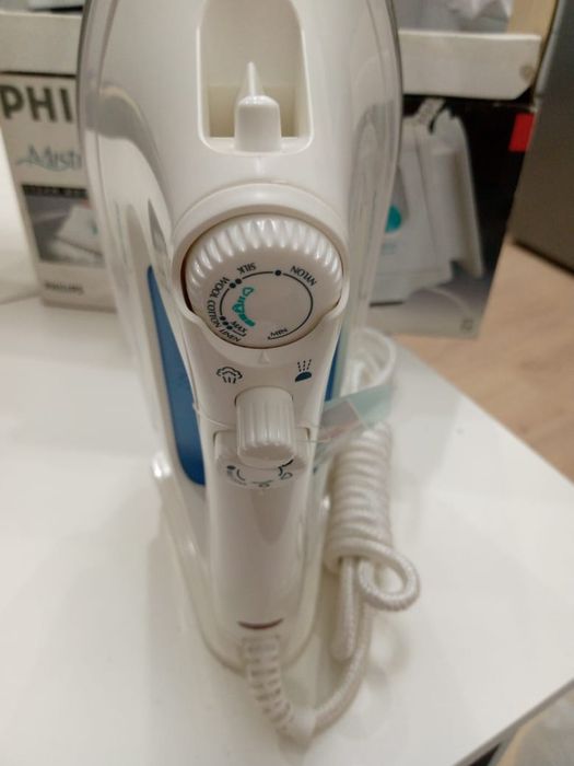 Новый утюг Philips Mistral 44 Steam Boost