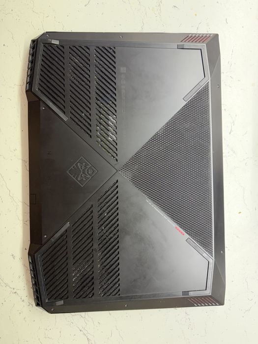 Игровой ноутбук HP OMEN 15inch i5 1050ti