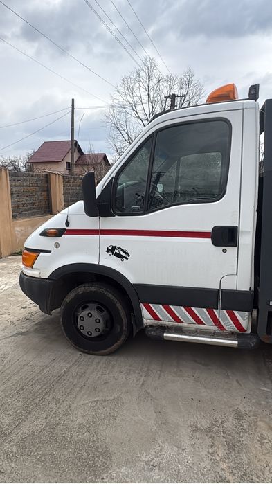Vand autoplatfarma  iveco