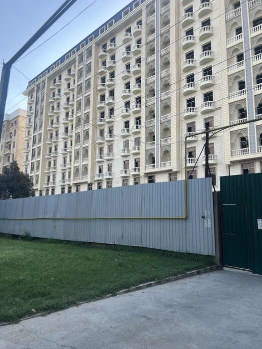 Янги дом каробка холатида жудаяам чиройли дом
