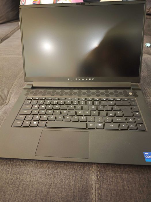 Alienware m15 R7 -165hz / i7 12700h / RTX 3060 140w / 16 Ram / 512 SSD
