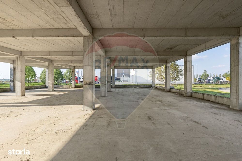 Teren cu construcție de beton, de vânzare, 3754 mp – zona Aradul Nou