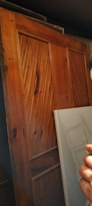 Продам двери разные