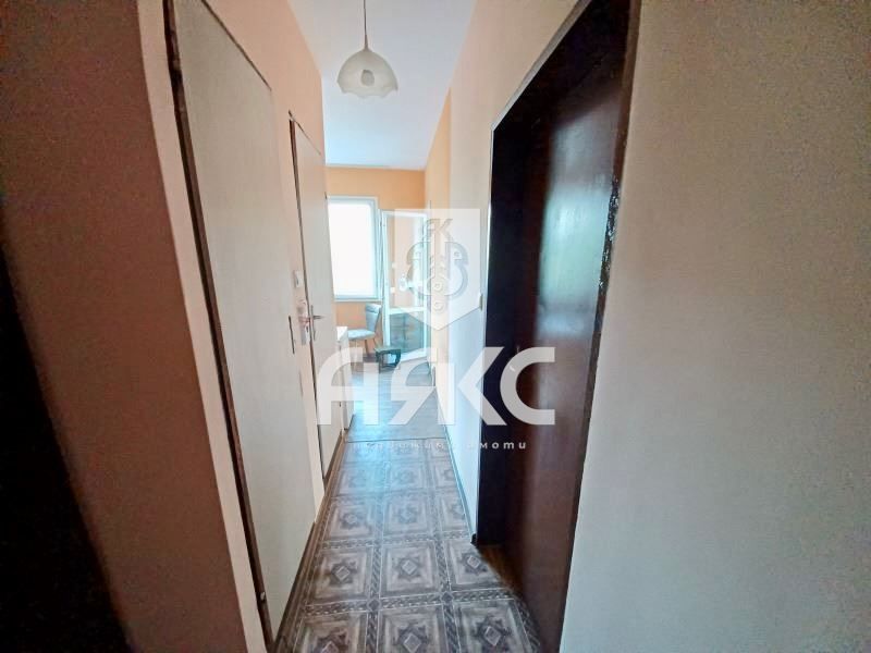 Продава се Тристаен апартамент в София, Сухата река - 67 кв.м за 2433 €/кв.м - Снимка #4