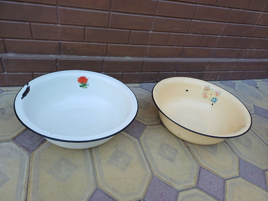 Табак большой эмальеровнный