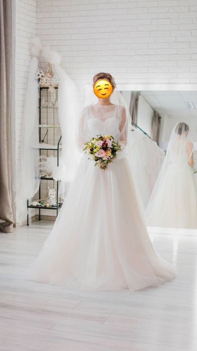 Свадебные платья Б У. Свадебное платье