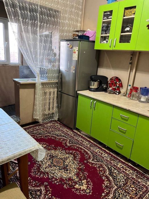 Юнусабад-4 квартал 2-3/7/9 общий коридор 58м2 кинотеатр Азия