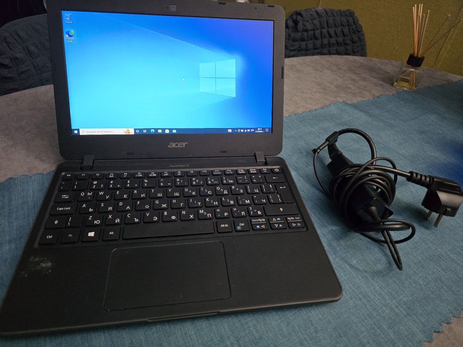 Acer TravelMate B117