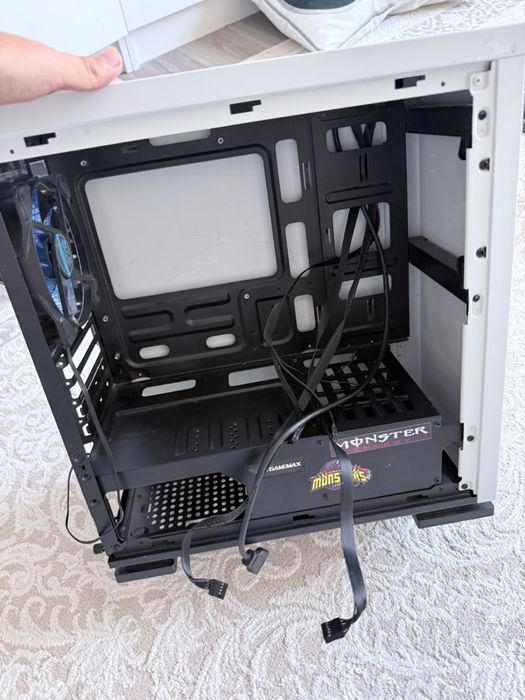 Gamemax корпус commander