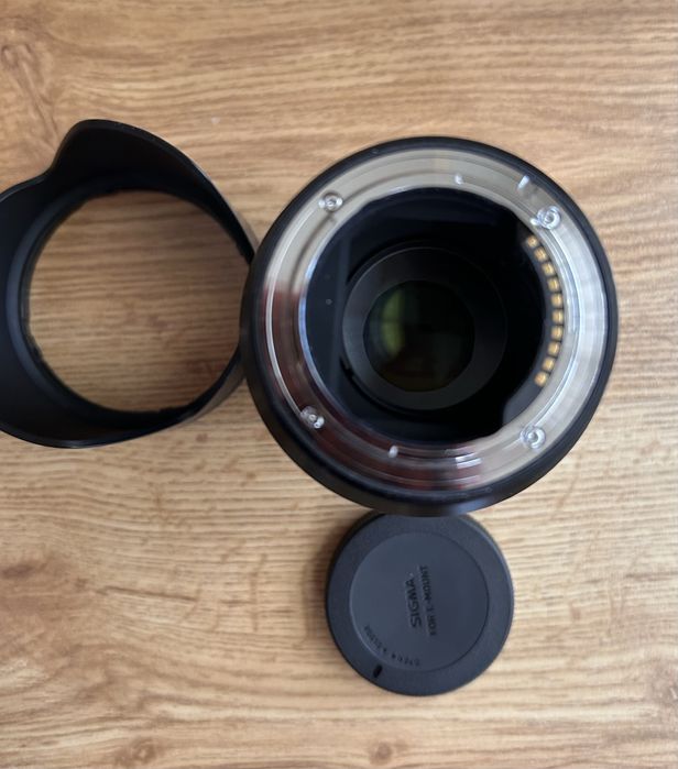 Sony A7III + Sigma 85mm f/1.4 DG Art