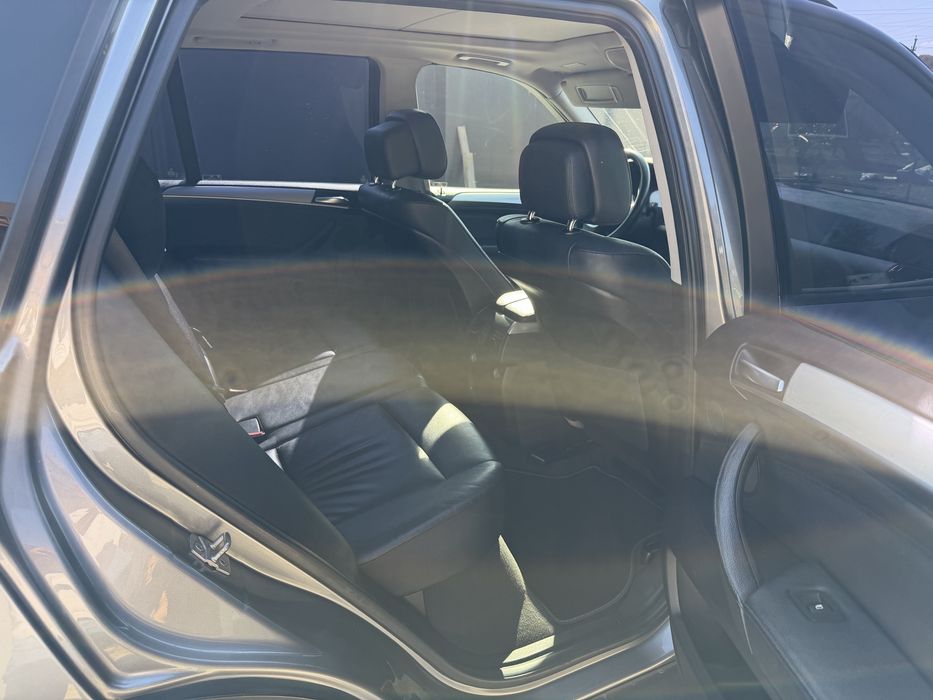 BMW X5 2011 — imagine 5