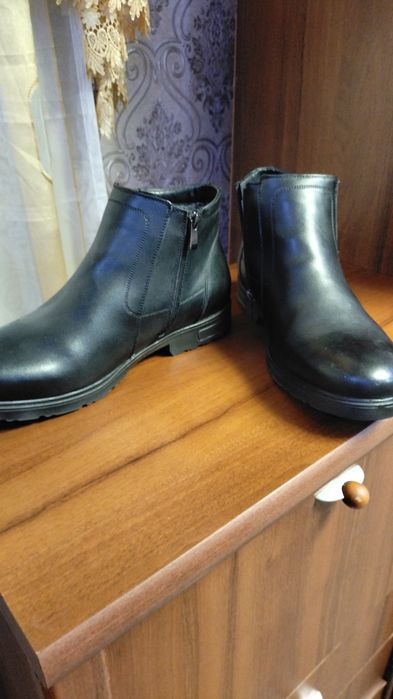 Продам полусапожки новыи