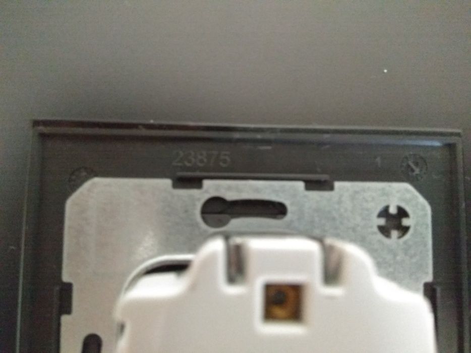 Продам розетки Berker B7