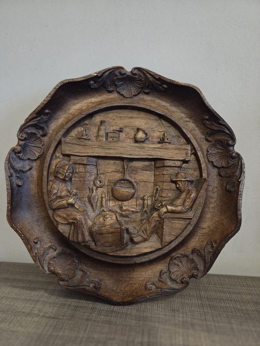 Ретро стенна чиния