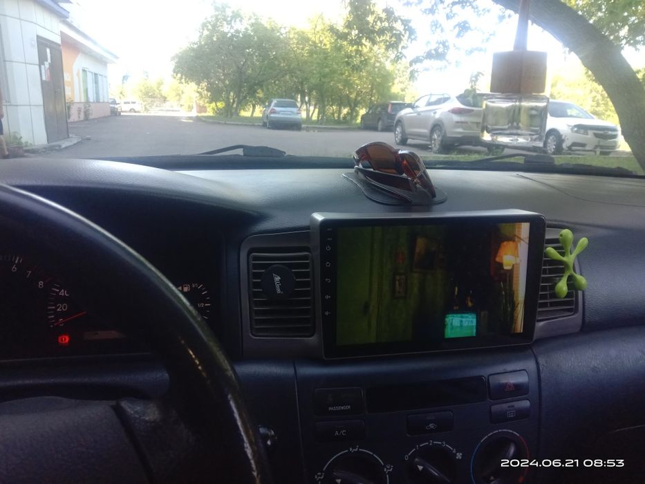 Продам автомобиль Тойота Карола