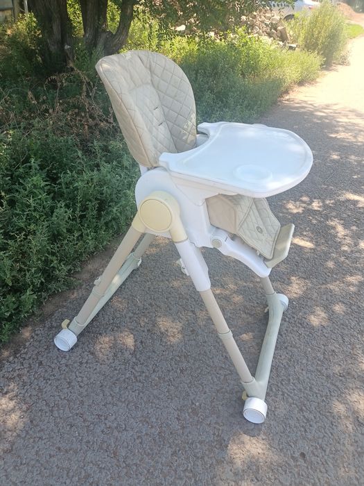 Продам стульчик для кормления