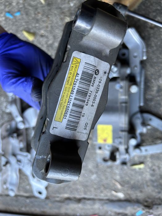 capsa pirotehnica pedestrian BMW F10,F11,F01,F02 balama capota