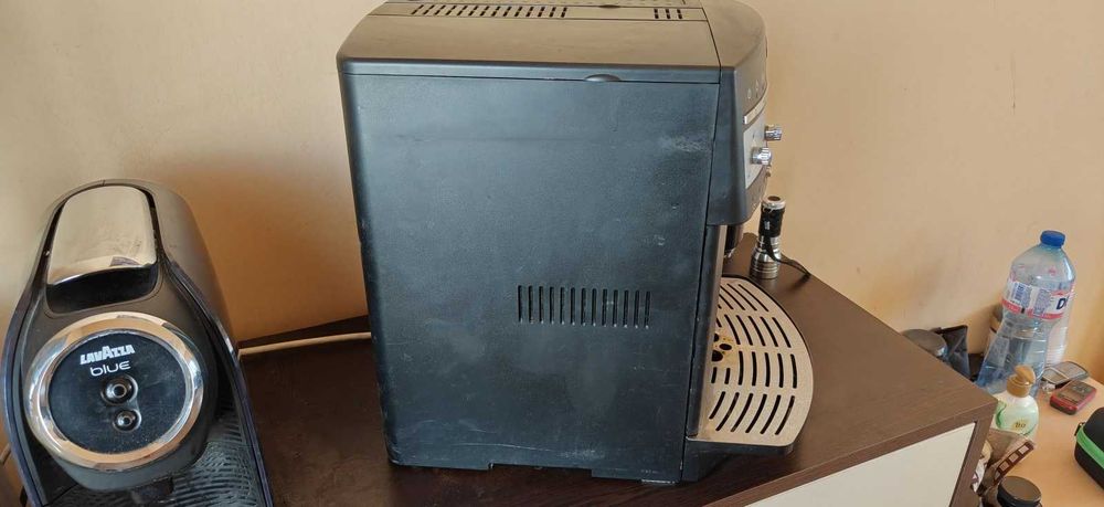 Кафе Машина-Робот DeLonghi MAGNIFICA