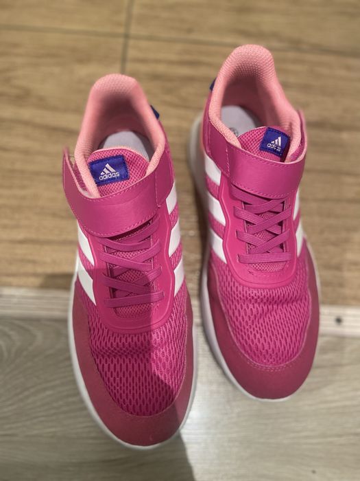 Кроссовки Adidas
