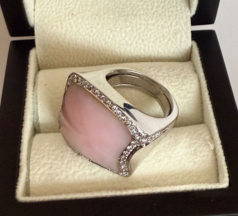 18К Златен Пръстен с Розов Корал и Диаманти; Тегло 18,3г 53 Размер 53;