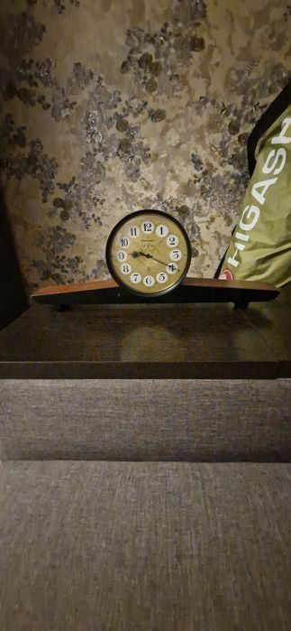 Продам часы настольные