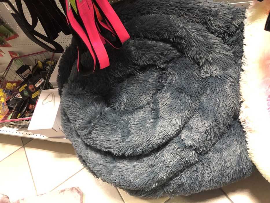 Лежаки для кошек и собак