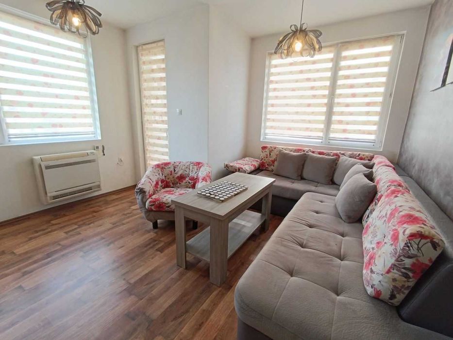 Продава се Двустаен апартамент в Велико Търново, Акация - 60 кв.м за 2167 €/кв.м - Снимка #2