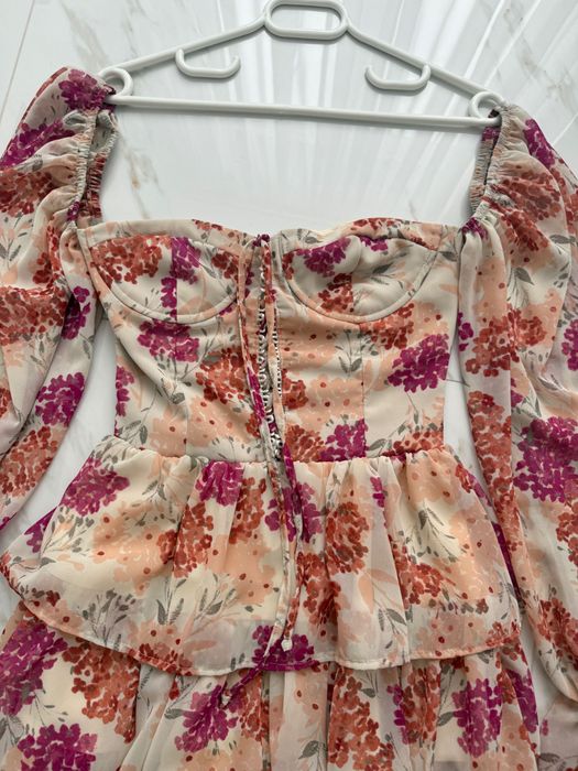 e’passione флорална рокля с ръкави