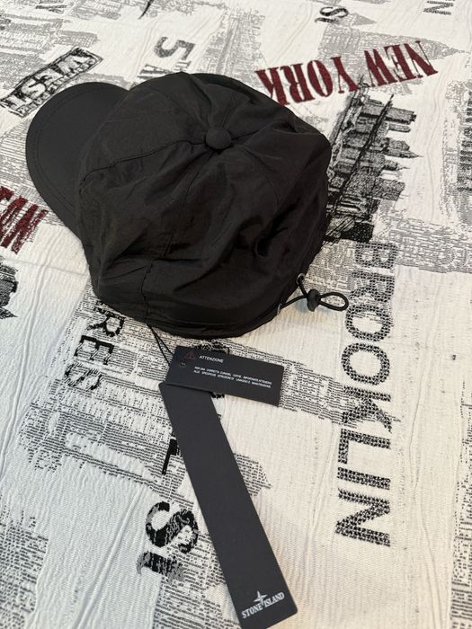 Шапка Stone Island