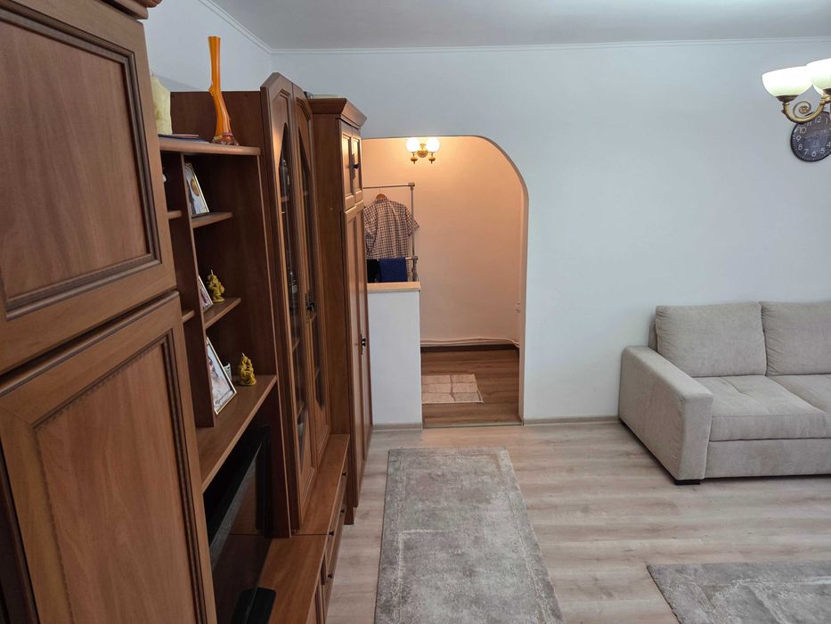 Apartament cu 2 camere+Garaj caramida