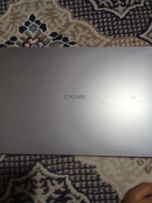 Noutbook CHUWI Ideal faqat naxtga