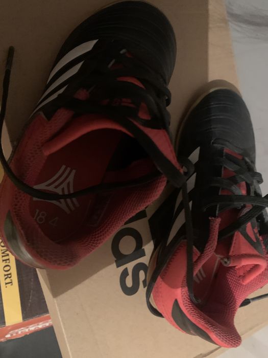 Бутсы,кеды. Адидас