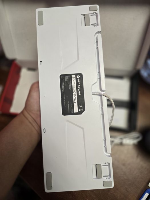 Продаётся механическая клавиатура Keyrox TKL,