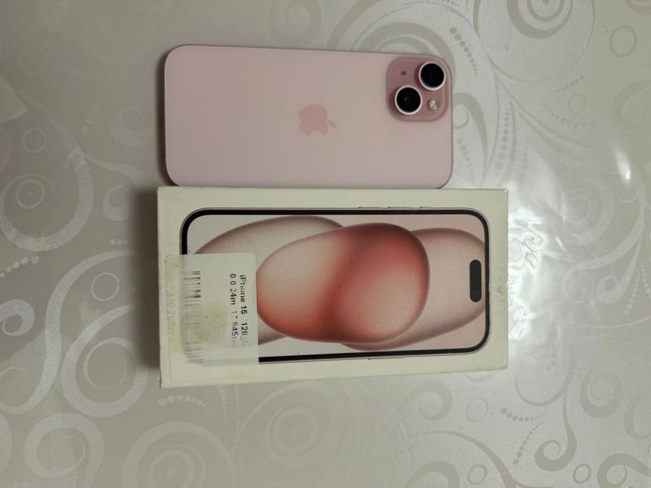 Айфон 15 розовый