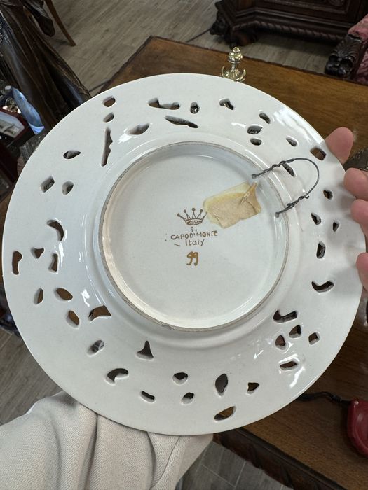 Farfurie decorativa din portelan capodimonte