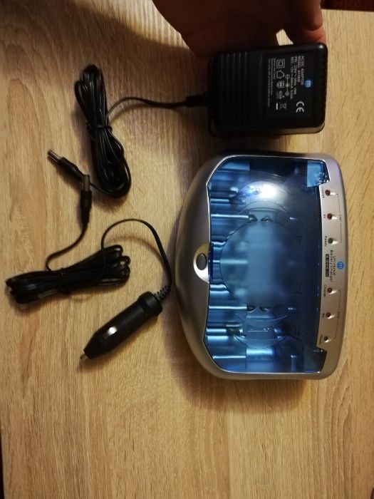 Incarcator baterii / acumulatori toate tipurile NOU transport GRATUIT